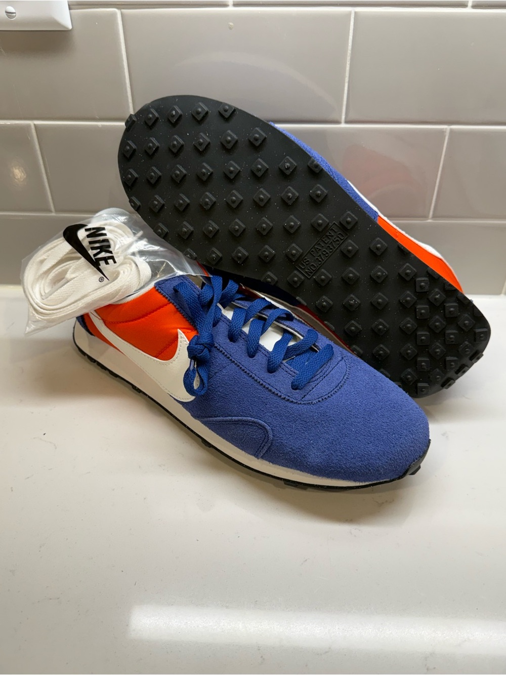 Nike Men’s Blue/Orange/White Retro Runner Sneakers